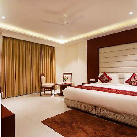 Hotel Z Suites- Delhi Igi Airport Νέο Δελχί Εξωτερικό φωτογραφία